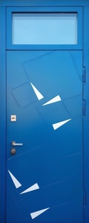Входная дверь с остекленной фрамугой и терморазрывом (синие панели МДФ RAL)